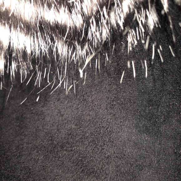 Rachel Zoe suede faux fox collar faux fur lined vest - Picture 6 of 6